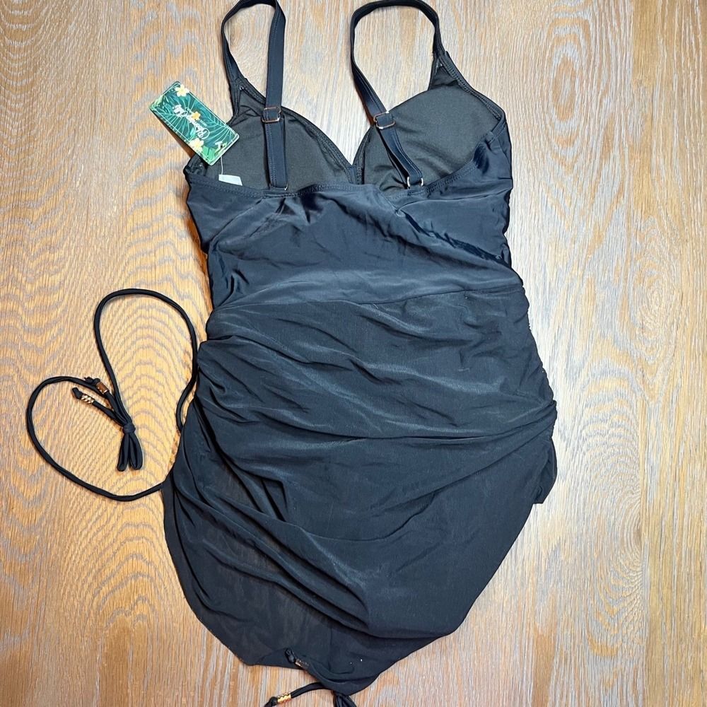 Sleek Black Mesh Ruched One-Piece Swimsuit - Picture 4 of 4